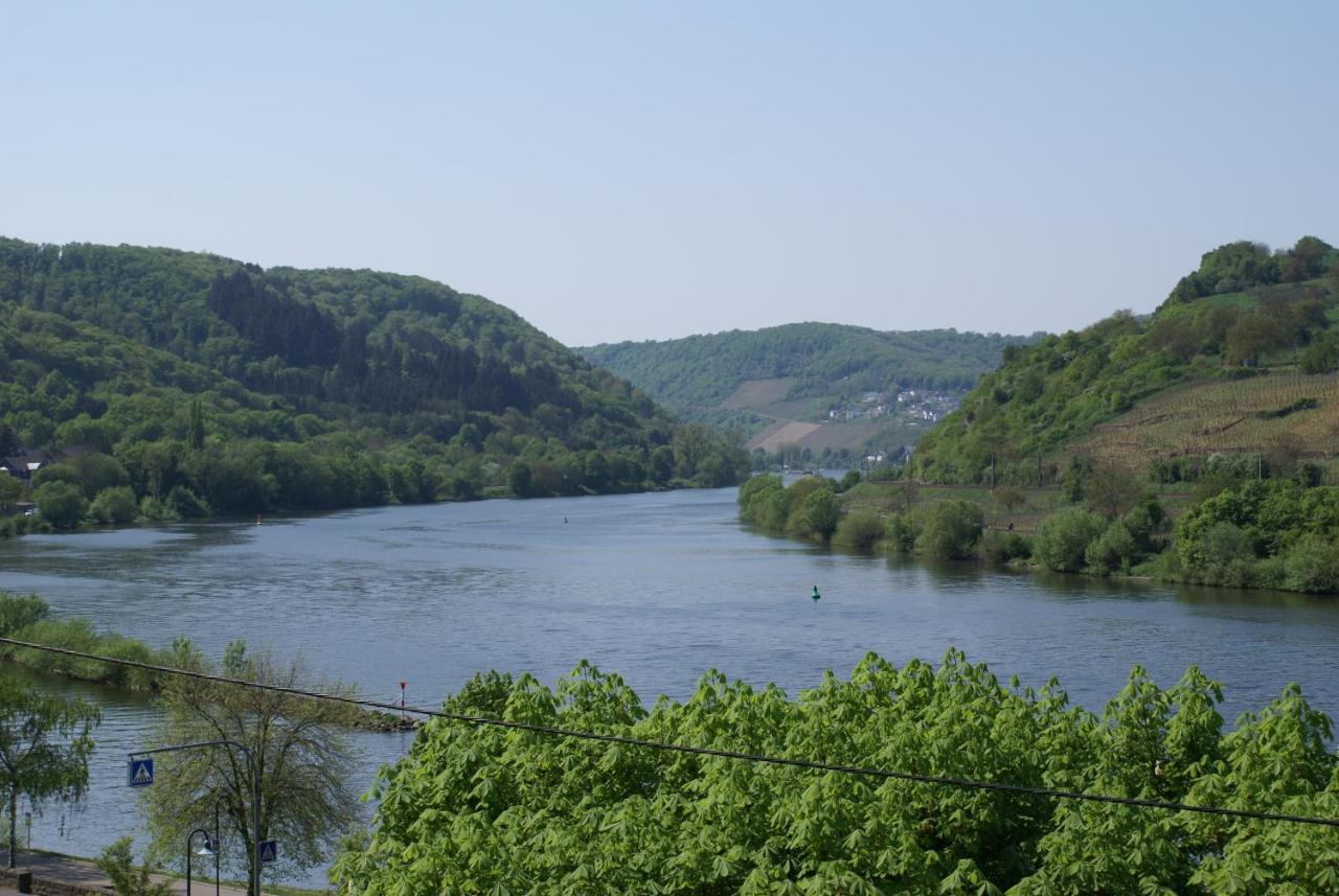 Romantisches Hotel Zur Post Brodenbach Exteriör bild